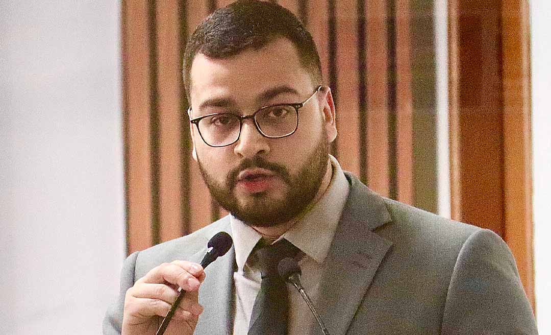 “Lugar de pastor é na igreja”, diz vereador Matheus Paiva ao citar Paulo Machado e se solidarizar a jornalistas e servidores 