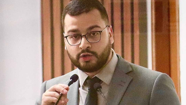 “Lugar de pastor é na igreja”, diz vereador Matheus Paiva ao citar Paulo Machado e se solidarizar a jornalistas e servidores 