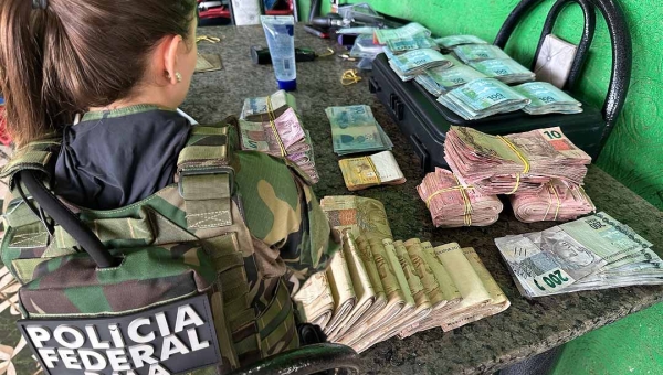 PF deflagra Operação Mezenga na Reserva Chico Mendes contra invasão, desmatamento e exploração ilegal de pecuária