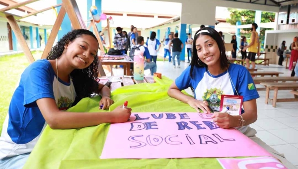 Governo do Acre aumenta em 150% os recursos destinados às escolas estaduais e muda regras de uso