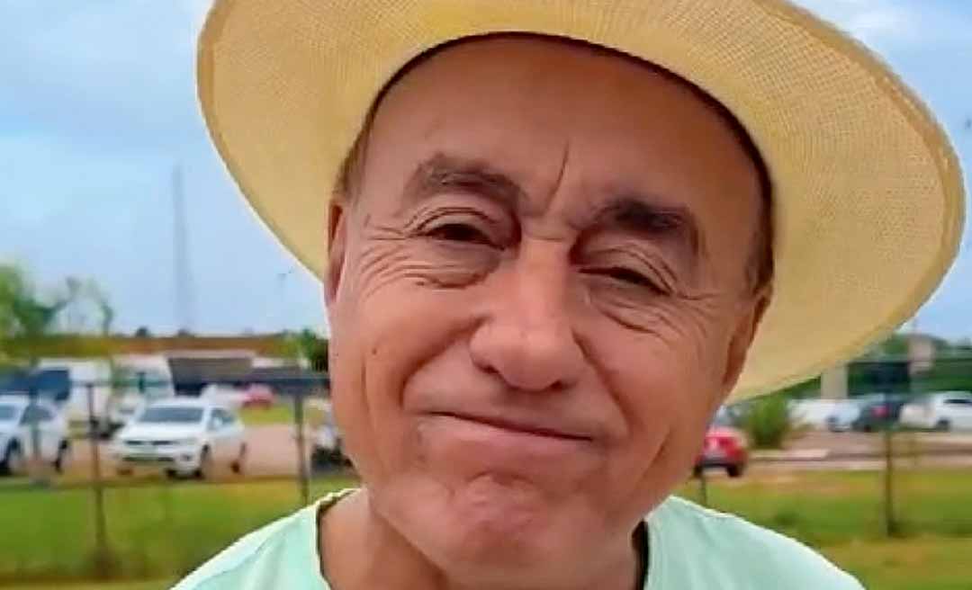 Bocalom se irrita ao ver palha de milho jogada por vendedor em rotatória e pede: “Vamos ajudar a cuidar da nossa cidade, não faça isso aqui, não”