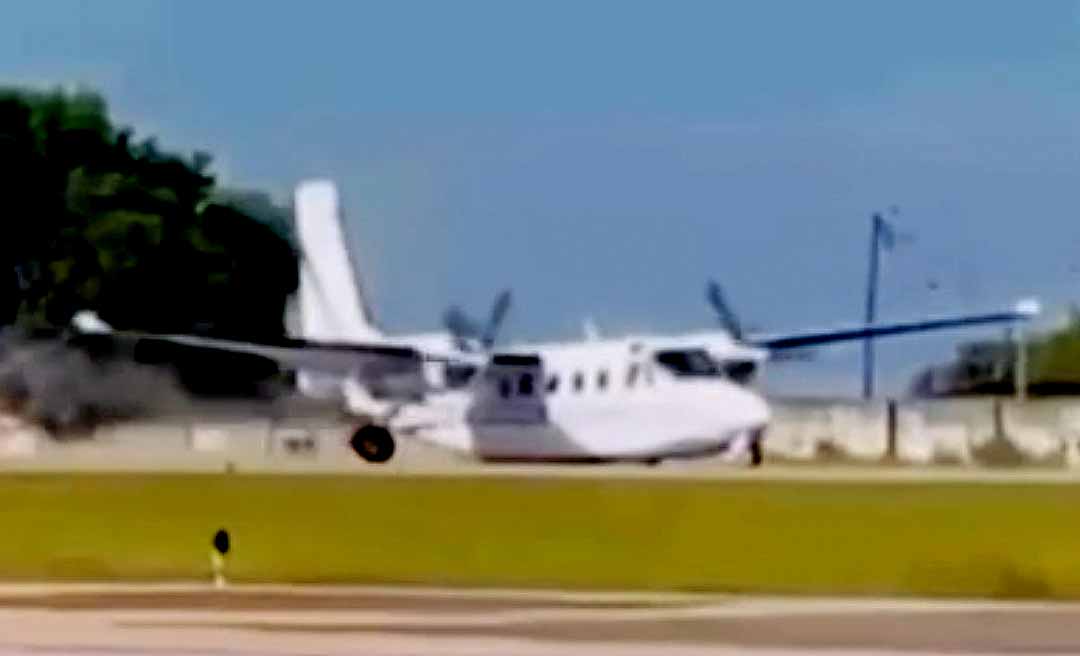 Avião faz pouso de “barriga” em aeroporto de Sorocaba, interior de São Paulo