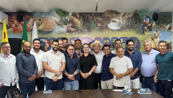 Após ensaiar rebeldia, PP tem reunião com Bocalom, fecha acordo e vai comandar Educação e Zeladoria