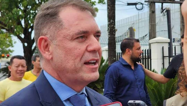 Alysson é nomeado secretário de Educação municipal, cargo que era exercido por Nabiha Bestene, sua tia