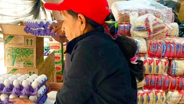 Prefeitura de Boca do Acre realiza entrega de produtos da merenda escolar nas unidades de ensino da Rede Municipal