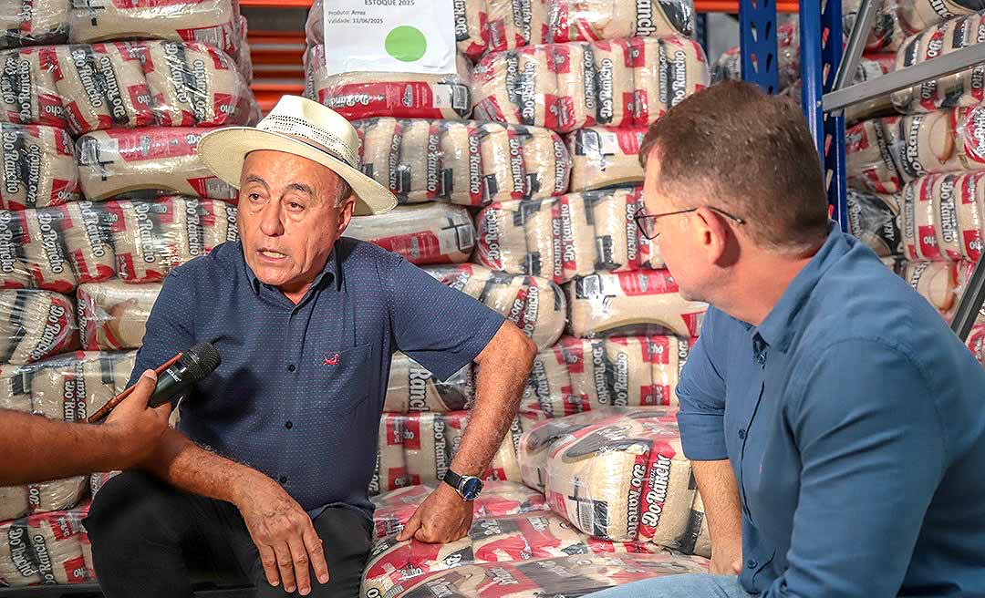 Com Bocalom, Alysson Bestene tem primeira agenda como secretário municipal de Educação em centro de armazenamento