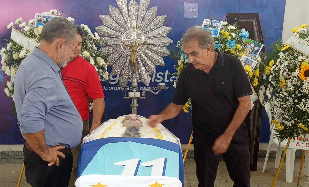 Bestene lamenta a morte de Roberto Carlos do Palheiral, colega de partido e de time