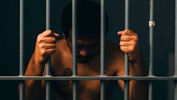 Suspeito de atirar contra duas pessoas no estacionamento da Guascor tem prisão preventiva decretada; homem já está na cadeia