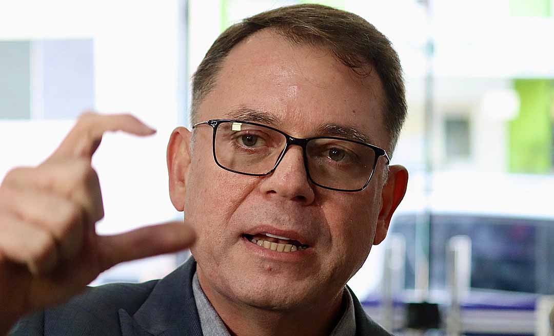 Alysson Bestene anuncia convocação de 241 aprovados nos concursos da Educação de 2019 e 2024