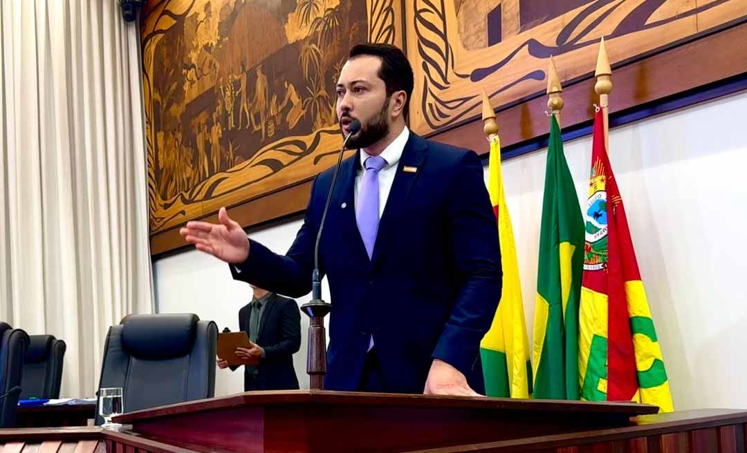 Após revelar rachaduras e vazamentos em piscina “revitalizada”, Jarude cobra governo: “Dinheiro do acreano não pode ir pelo ralo"