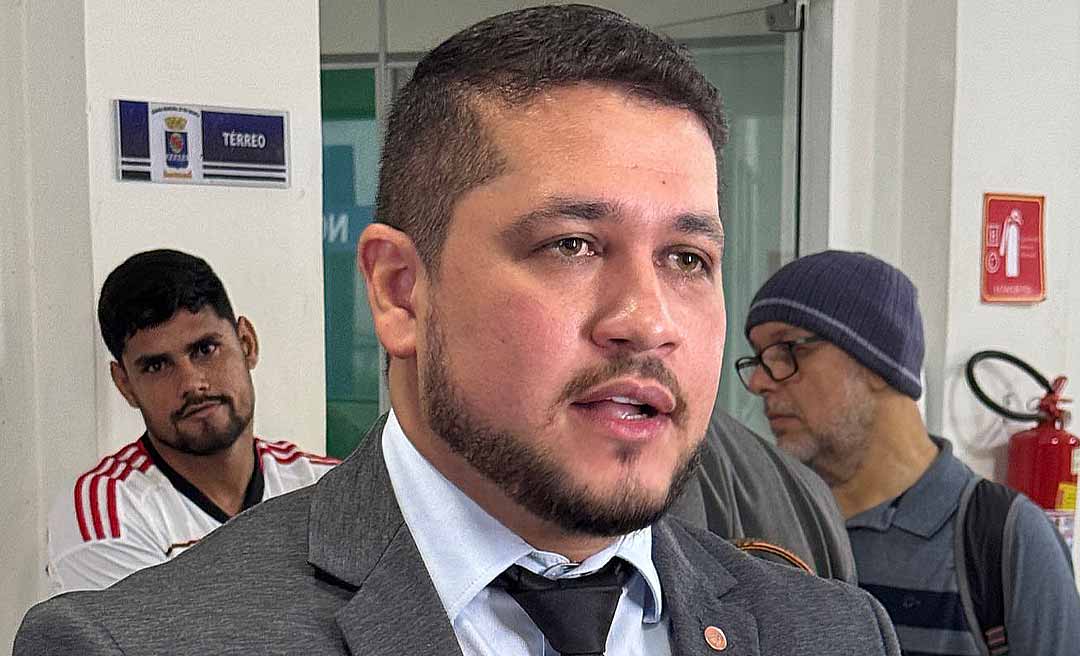 Moacir Júnior celebra convocação de 241 concursados para a Educação em Rio Branco