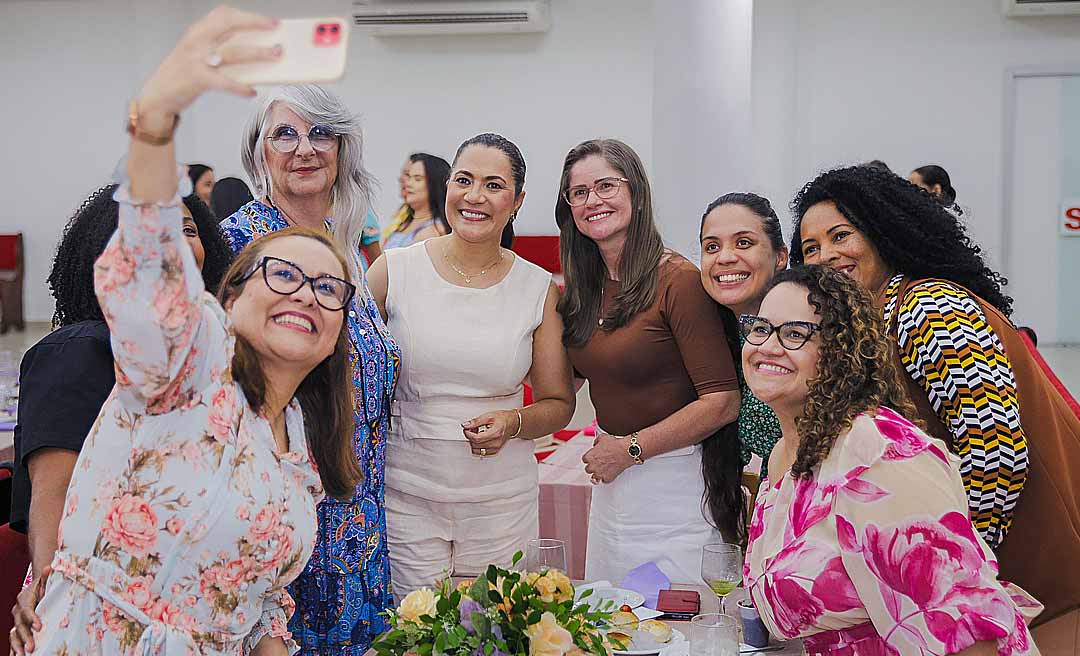 Vice-governadora Mailza Assis prestigia encontro de mais de 200 pastoras no lançamento da Ameacre Mulher