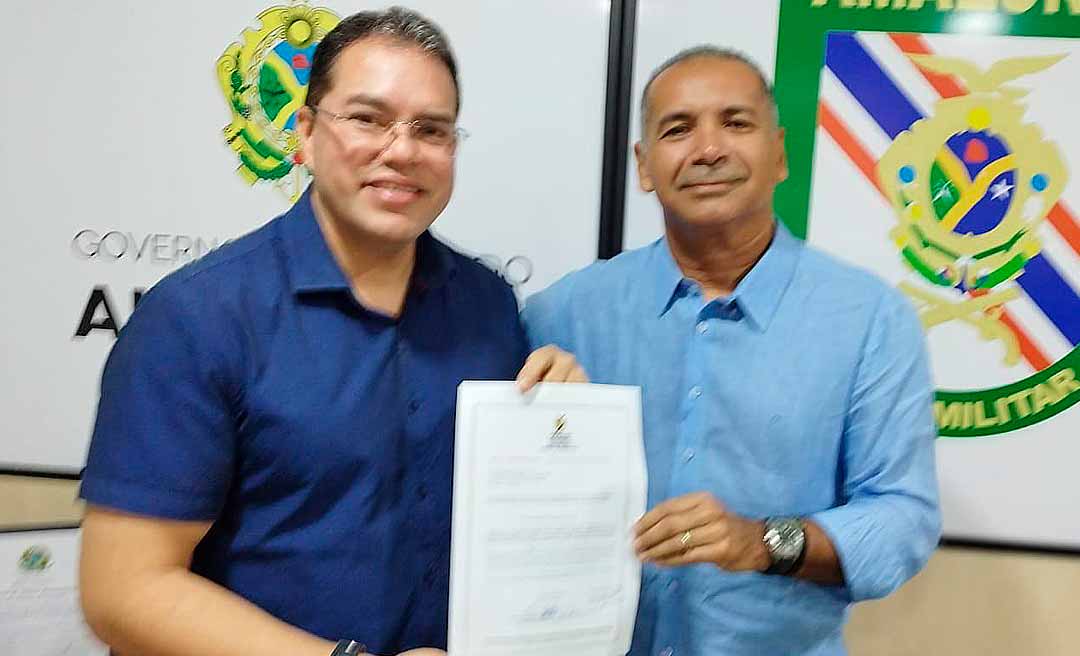 Com apoio de Frank Barros, Vereador Roderick Costa solicita transferência de PMs bocacrenses com Chefe da Casa Militar em Manaus