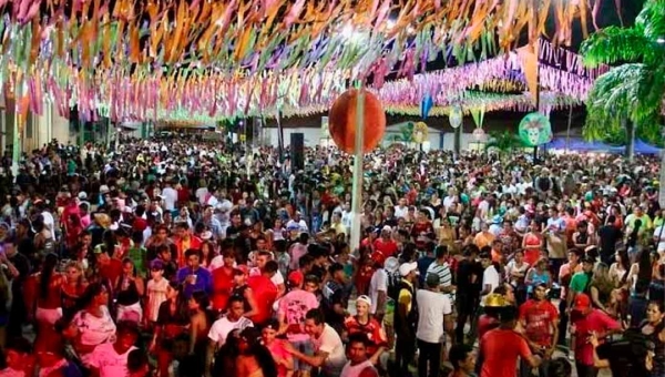 Carnaval da Família em Rio Branco pode ser marcado por muita chuva e temporais, alerta INMET