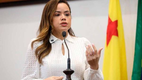 Michelle Melo destaca conquistas na convocação de aprovados na Saúde e reforça compromisso com os concursados