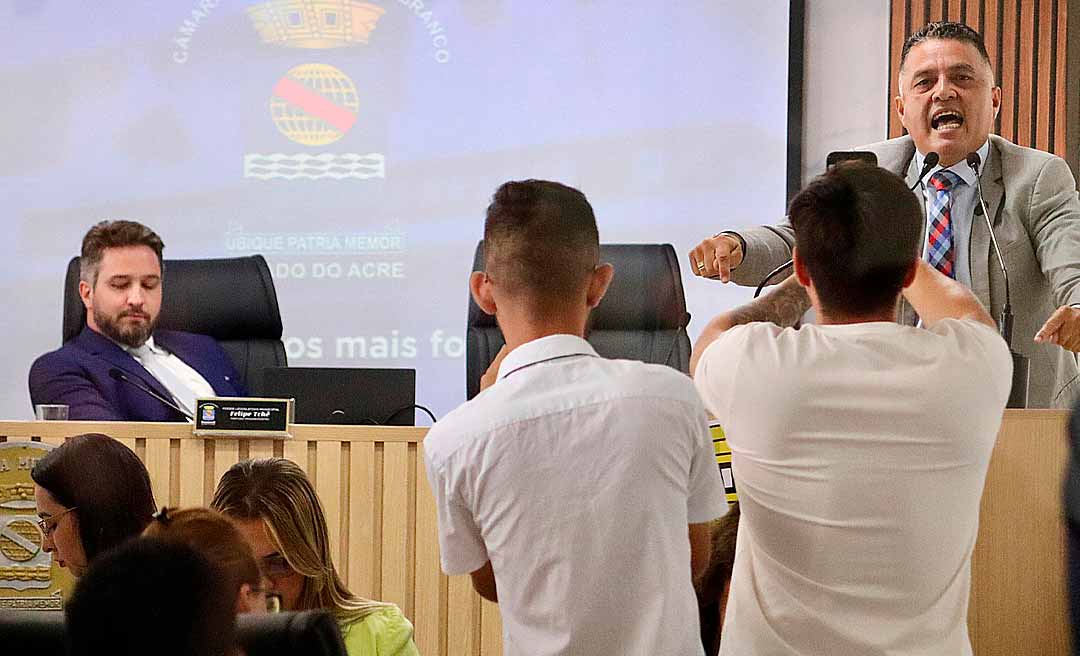 Round 2 na Câmara: Tchê diz que emedebista o atacou de forma pessoal; Eber rebate: “Pensei que vossa excelência estivesse mais preparada”