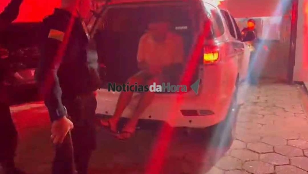 Polícia Militar realiza abordagem a indivíduo armado no Loteamento Praia do Amapá; área de confronto entre facções na Capital acreana