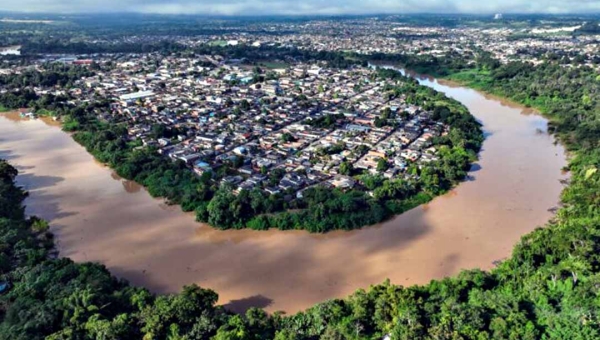 Governo do Acre decreta estado de alerta devido ao aumento de chuvas e cheia dos rios
