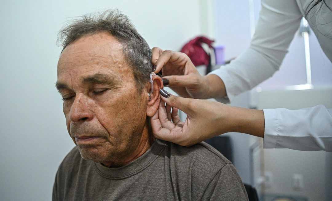 Programa do governo do Acre beneficia mais de duas mil pessoas por ano com aparelhos auditivos