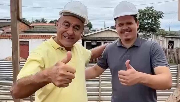 É Carnaval, mas também é dia de trabalho", diz prefeito Bocalom ao vistoriar obra de creche no bairro Defesa Civil