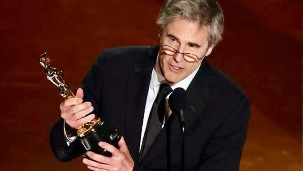 Cinema brasileiro faz história! "Ainda Estou Aqui" vence o Oscar de Melhor Filme Internacional