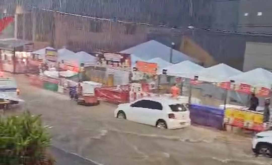 Forte chuva alaga ruas e causa prejuízos em Cruzeiro do Sul