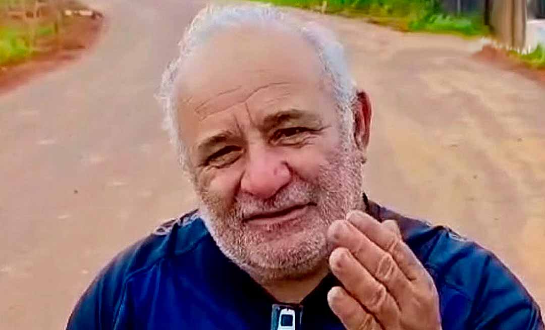 Cadeirante comemora asfalto em rua do Parque dos Buritis e agradece prefeito Bocalom: “Andando no asfalto tá vocês, eu tô voando!”