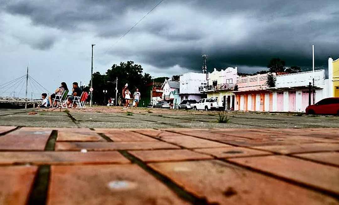 “Perigo potencial": Inmet emite alerta de chuvas intensas no Acre na quinta-feira, com ventos de até 60 km/h