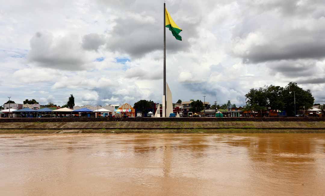 Rio Acre ultrapassa 12 metros na Capital e Inmet emite alerta para chuvas intensas em todo Estado