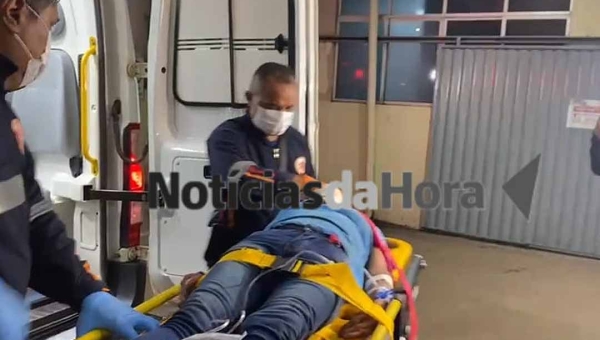 Mulher é atropelada por motoboy em alta velocidade na Avenida Sobral, em Rio Branco