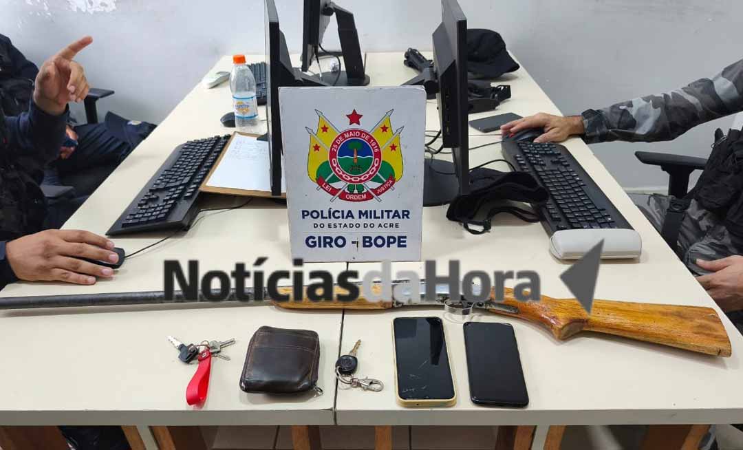 GIRO prende homem com arma de fogo em motocicleta na BR-364, em Rio Branco