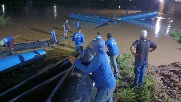 Incidente em flutuante da ETA II no rio Acre causa interrupção no abastecimento de água da capital