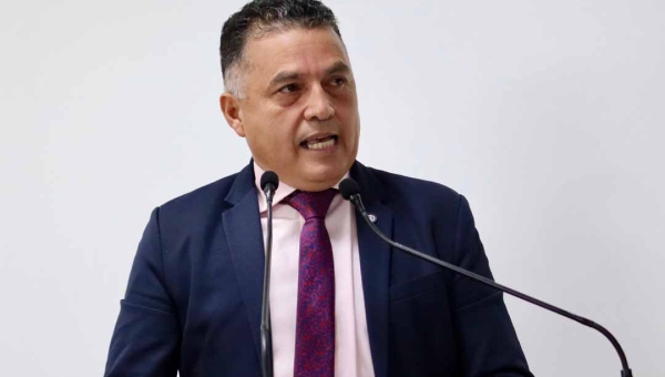 MPAC recomenda extinção de aumento salarial de secretários municipais após ação popular do vereador Eber Machado