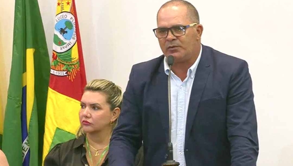 Saco de cimento em Santa Rosa do Purus chega a custar R$ 150; prefeito pede o fim do isolamento