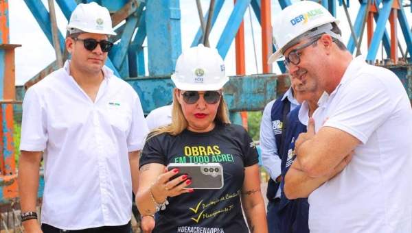 Sula Ximenes é homenageada pela Câmara de Vereadores de Rio Branco com duas moções no mês dedicado à mulher