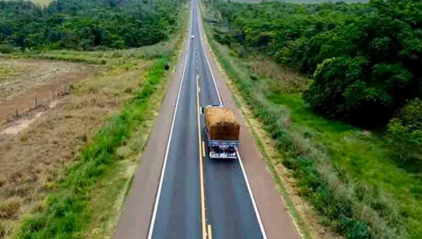 Privatização de trecho da BR-364 pode encarecer produtos em Rio Branco e Porto Velho