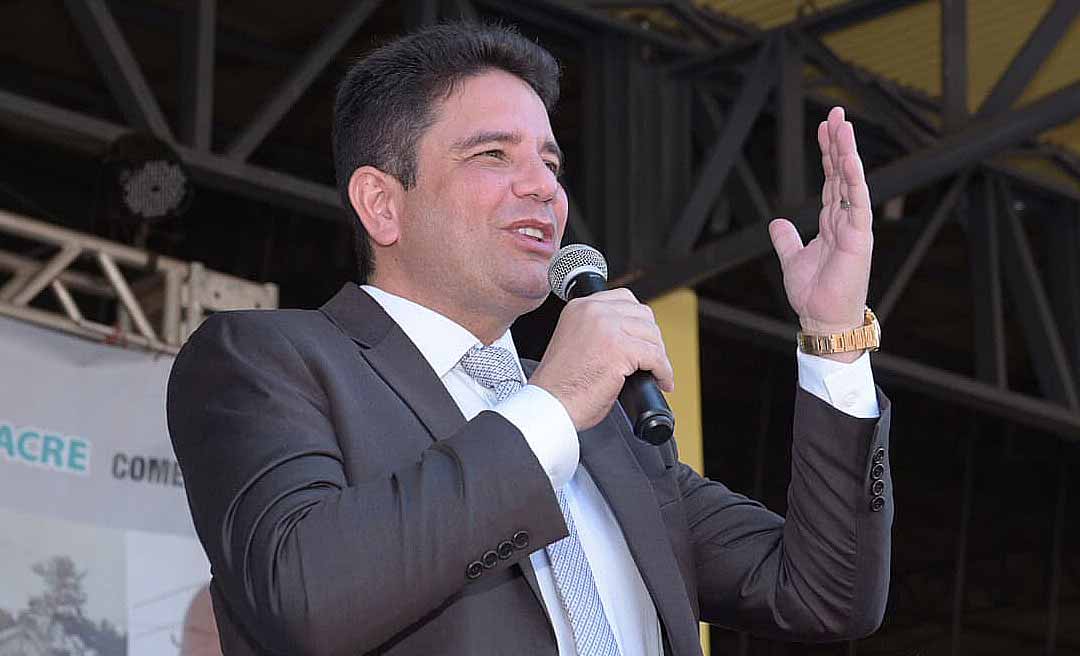 Gladson Cameli tem 45% de ótimo e bom, e 34,4 % de regular, diz pesquisa ATribuna/Data Control