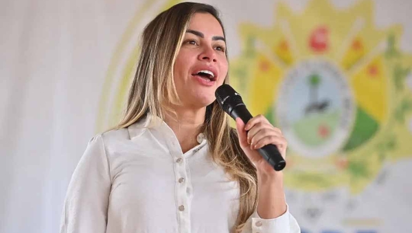 Fernanda Hassem, ex-prefeita de Brasiléia, é nomeada em cargo na Secretaria de Governo 