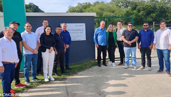 Prefeitos do Acre firmam parceria com consórcio modelo de Santa Catarina para aprimorar gestão de resíduos sólidos