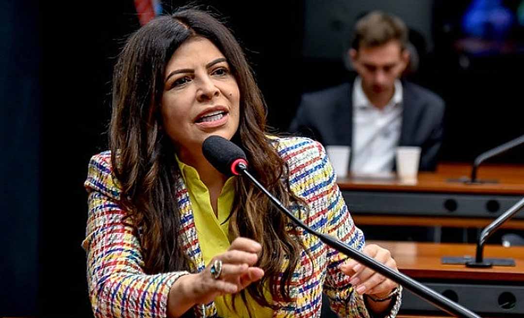 Antônia Lúcia anuncia destinação de R$ 20 milhões para o tratamento adequado do lixo em 12 cidades do Acre