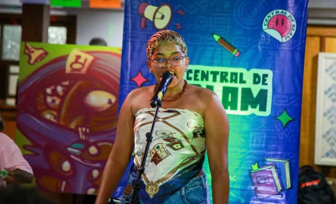 Coletivo Pira-Cena realiza 'perforvivência' negra e vozes LGBTQIAPN+ em noite de poesia no Studio Beer