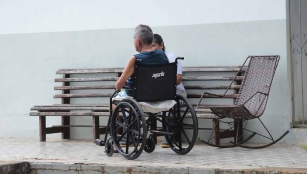 Iapen leva pessoas em alternativas penais para prestar serviço no Lar Vicentino