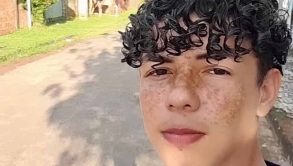 Bombeiros suspendem operação de busca por jovem desaparecido no Rio Acre no sábado, 15