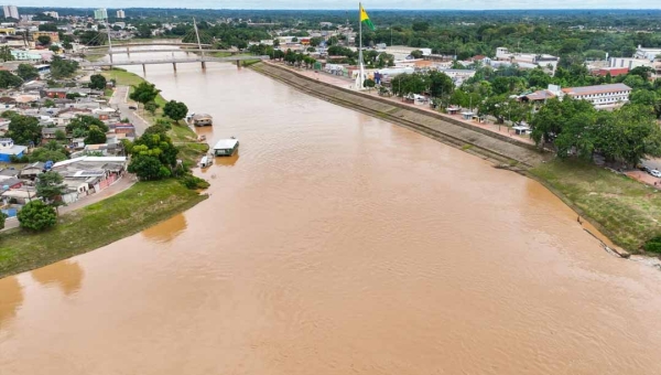 Oito cidades do Acre atingidas pelas enchentes têm situação de emergência reconhecida pela Defesa Civil Nacional