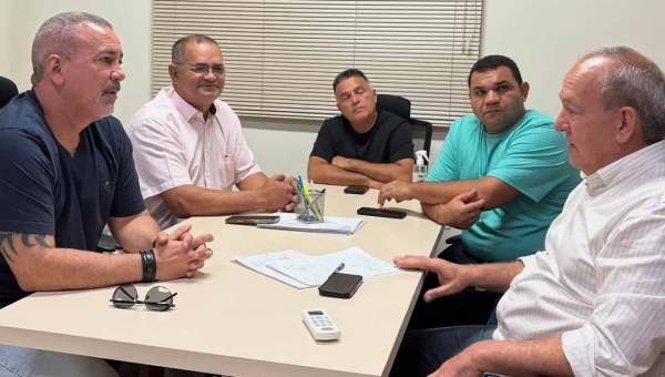 Com o ‘Leão do Juruá’ isolado, parlamentares do MDB seguem aproximação com Progressistas de Gladson e Mailza