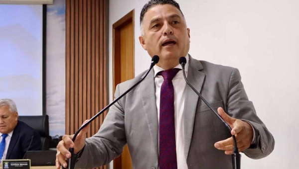 Eber Machado denuncia abandono do bairro Cidade do Povo pela gestão municipal: “Virou as costas para a população"