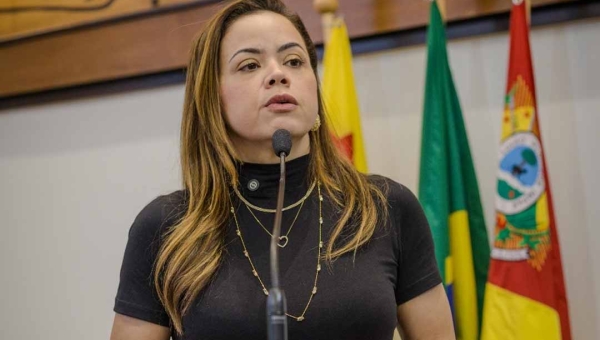 Deputada Michelle Melo apresenta Projeto de Lei sobre liberdade religiosa no Acre