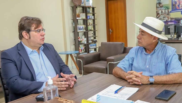 “Sou simpático à federação”, diz Fábio Rueda sobre criação da federação entre PP e União Brasil