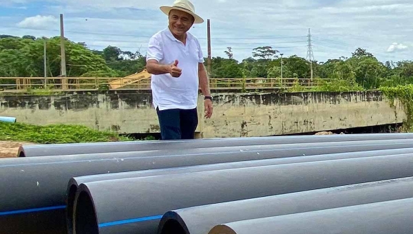 Bocalom visita Estação de Captação de Água (ETA II) e acompanha chegada de materiais para reconstrução da unidade de abastecimento