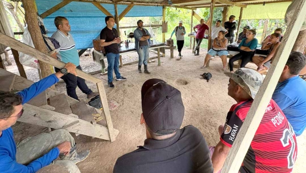 Vereador Samir Bestene visita Ramal do Oriente e leva assistência a produtores rurais da região